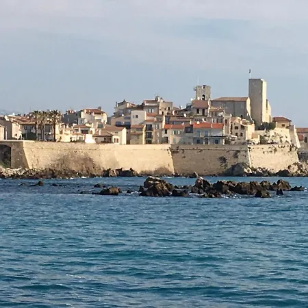 Le Castelet - Vieil Apartamento