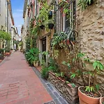 Le Castelet - Vieil *